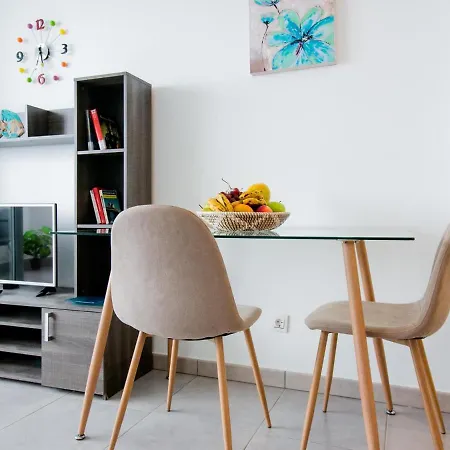 131 C Playa Honda Sea View Апартаменти