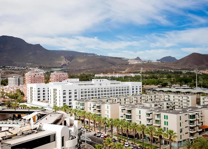 131 C Playa Honda Sea View Апартаменти *